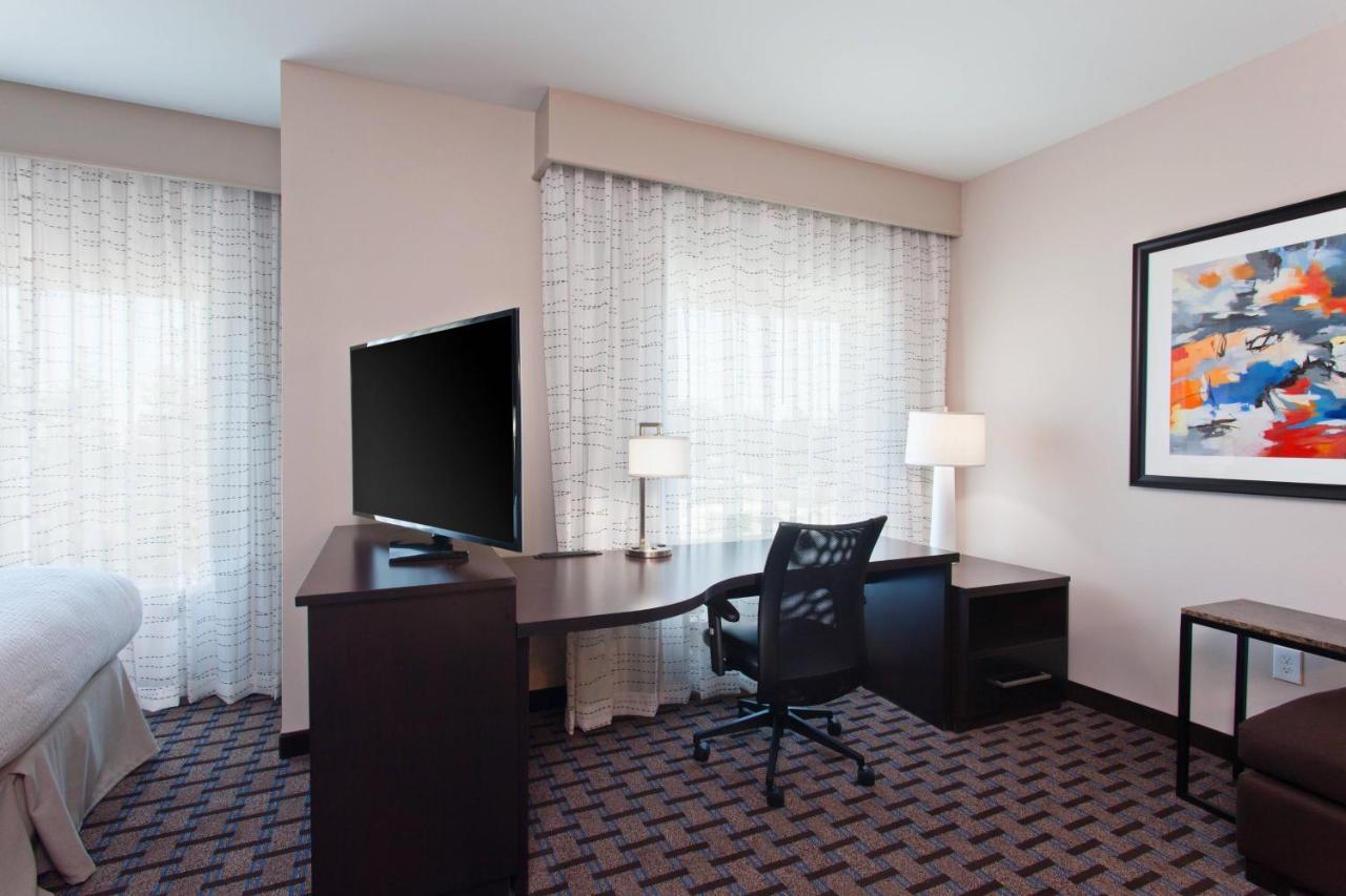 Hotel By Marriott Seattle Sea-tac Airport SeaTac