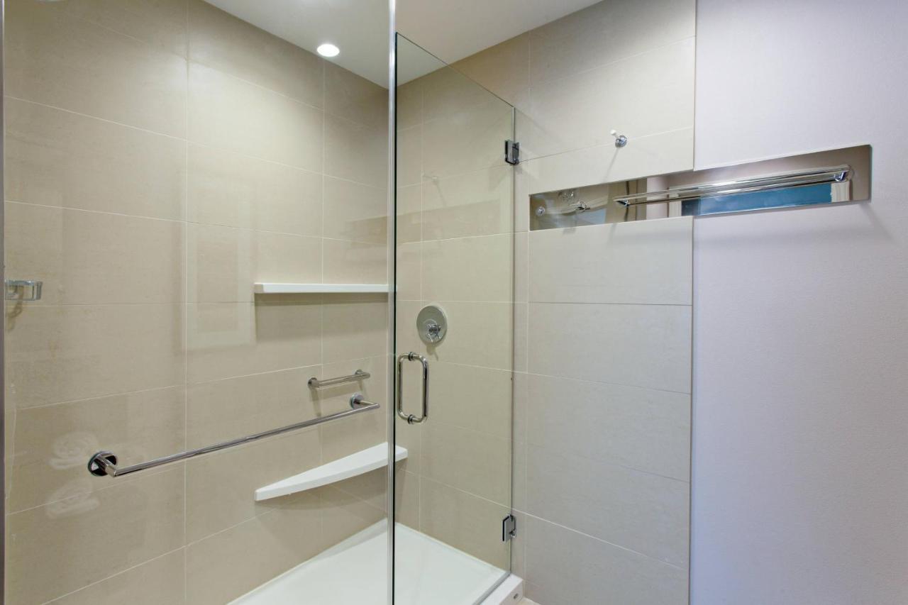 By Marriott Seattle Sea-tac Airport Hotel SeaTac